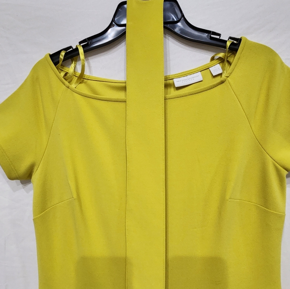 New York and Company Citron full leg jumpsuit with chrome detail on belt size S